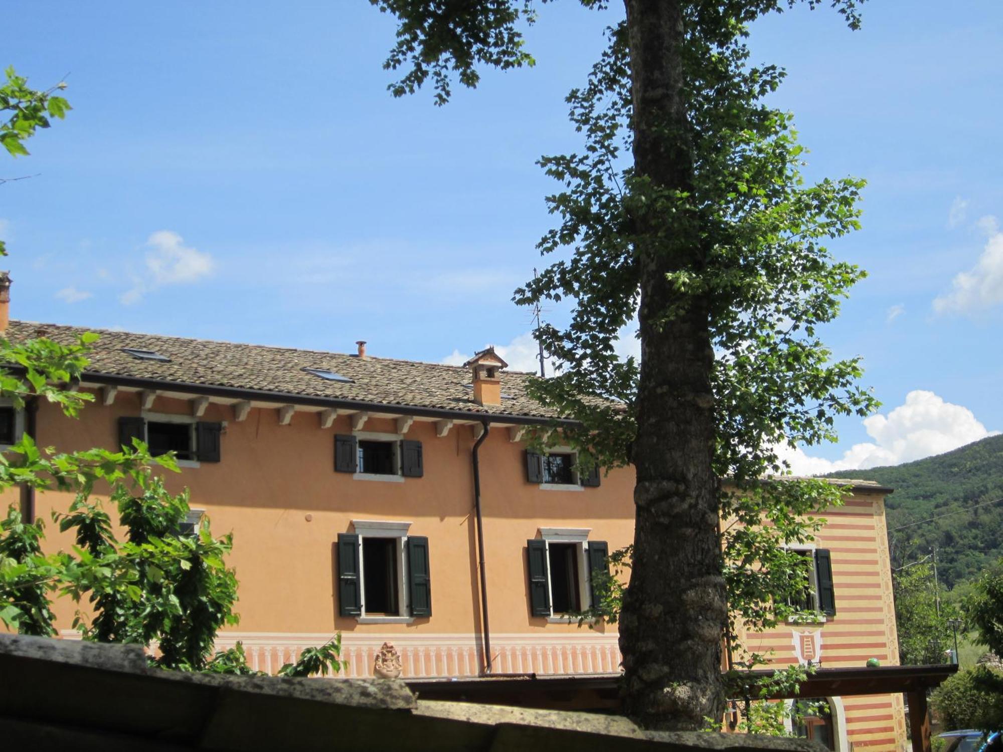 Albergo Al Platano Каприно-Веронезе Экстерьер фото