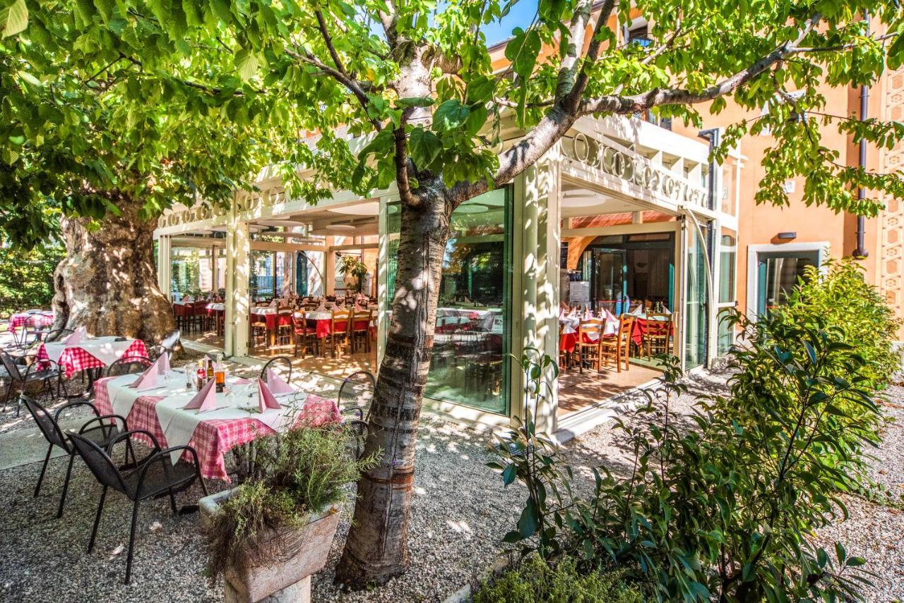 Albergo Al Platano Каприно-Веронезе Экстерьер фото