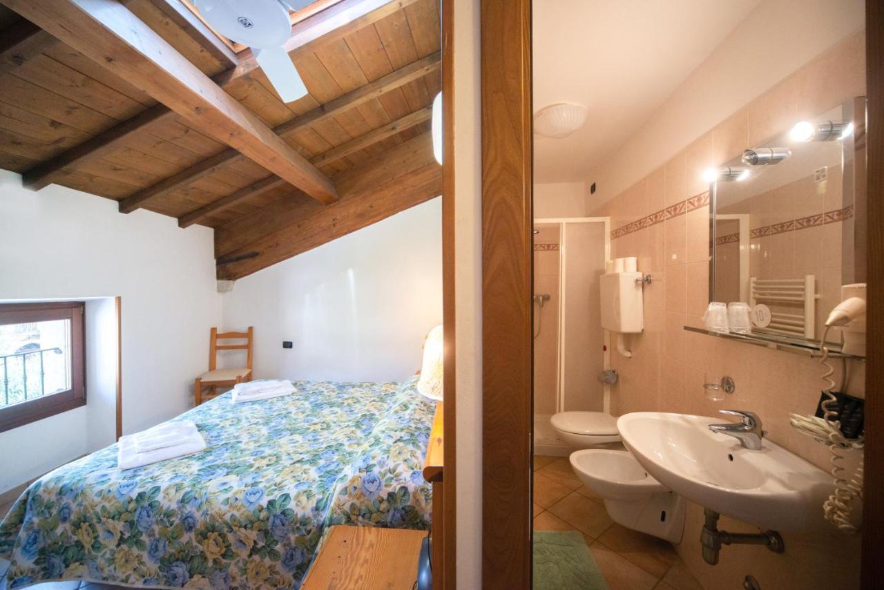 Albergo Al Platano Каприно-Веронезе Экстерьер фото