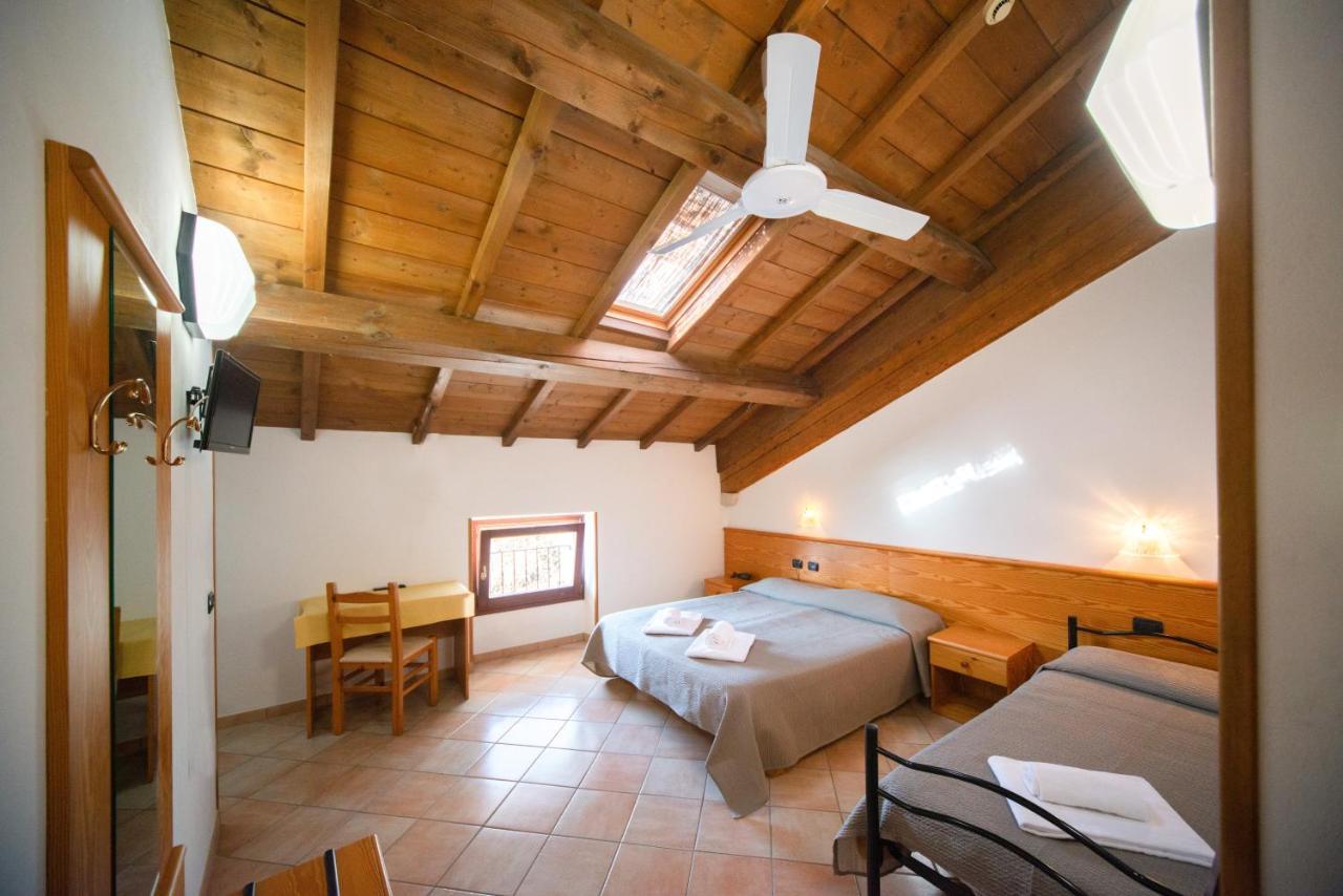 Albergo Al Platano Каприно-Веронезе Экстерьер фото