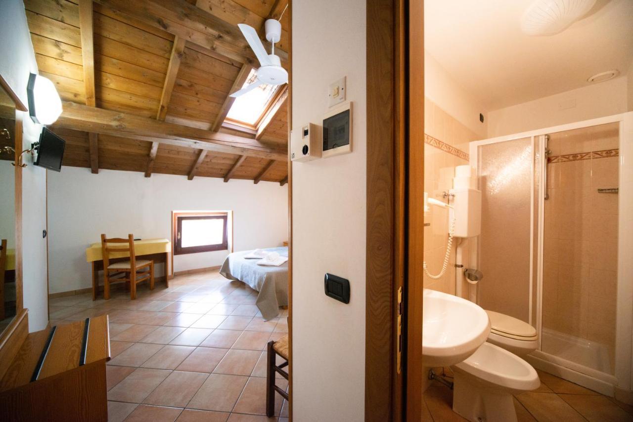 Albergo Al Platano Каприно-Веронезе Экстерьер фото